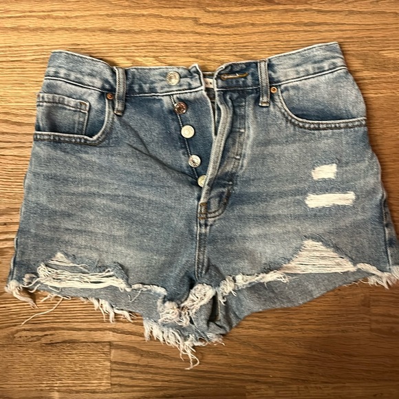 PacSun Vintage High Rise Size 26 Denim Shorts Medium Wash - Picture 3 of 3